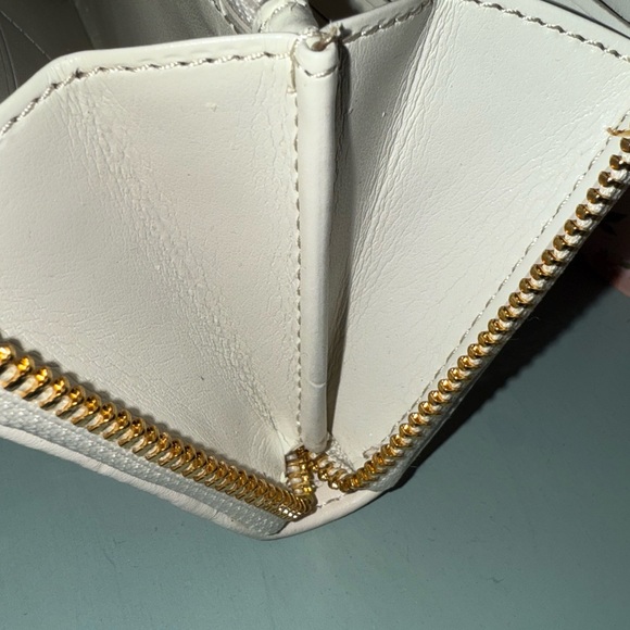 Coach Beige and White Wallet - Picture 10 of 11